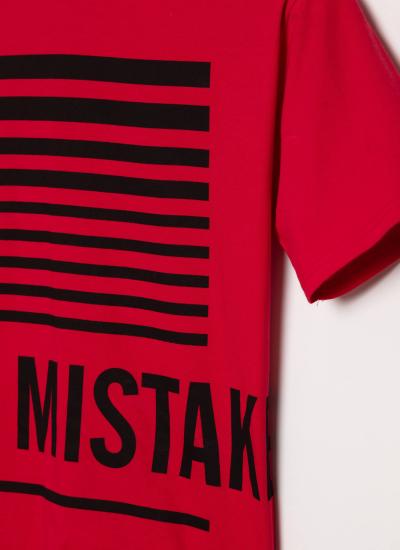 Красная футболка с принтами BAD MISTAKE Reporter Young для мальчика 193-0440B-26-650-1 | Футболки, лонгсливы, кенгурушки для мальчиков